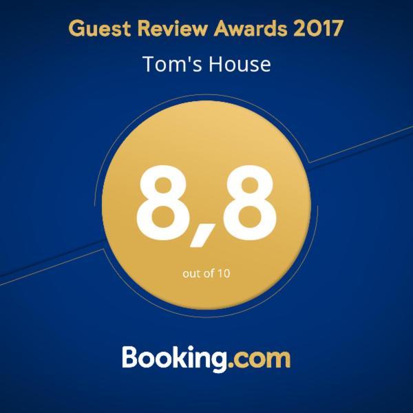 Tom'S House Apartment Skriperon Екстериор снимка