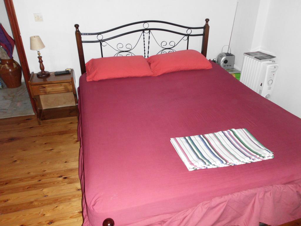 Tom'S House Apartment Skriperon Екстериор снимка